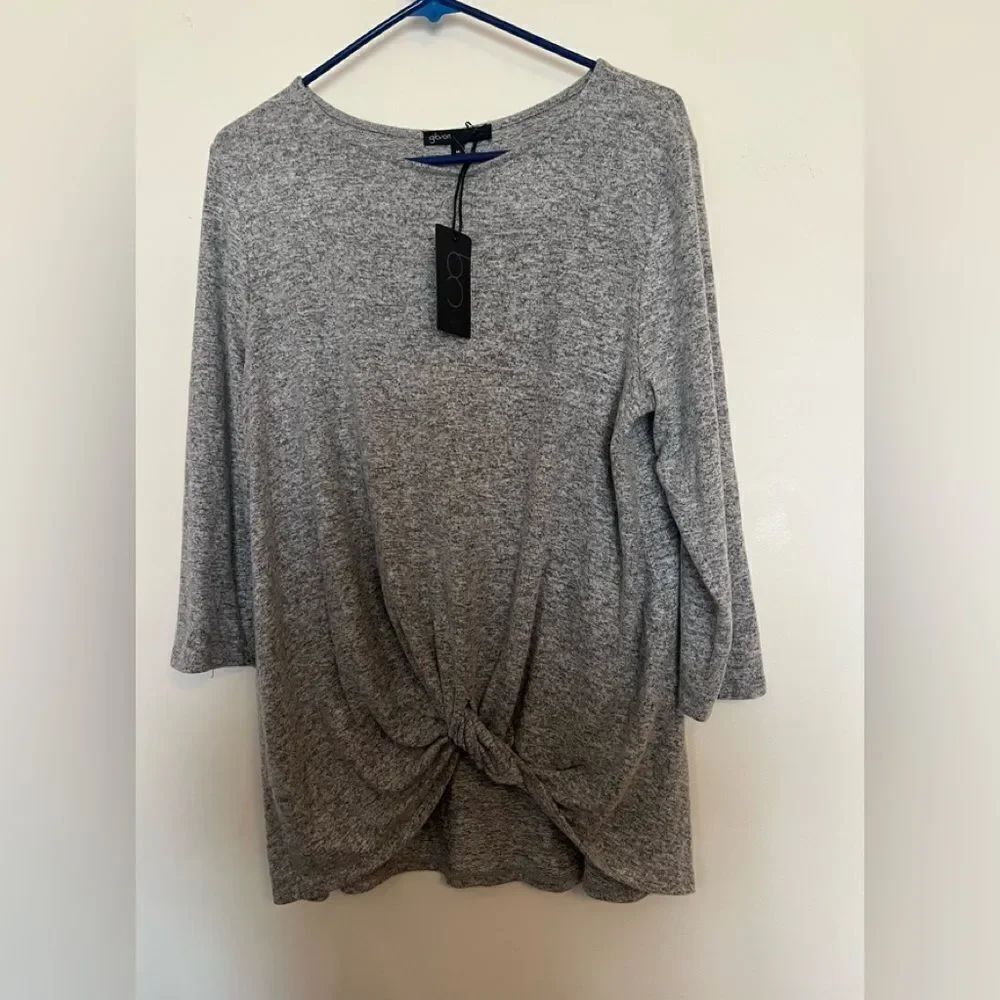 Gibson Gray Tie Front Long Sleeve Blouse